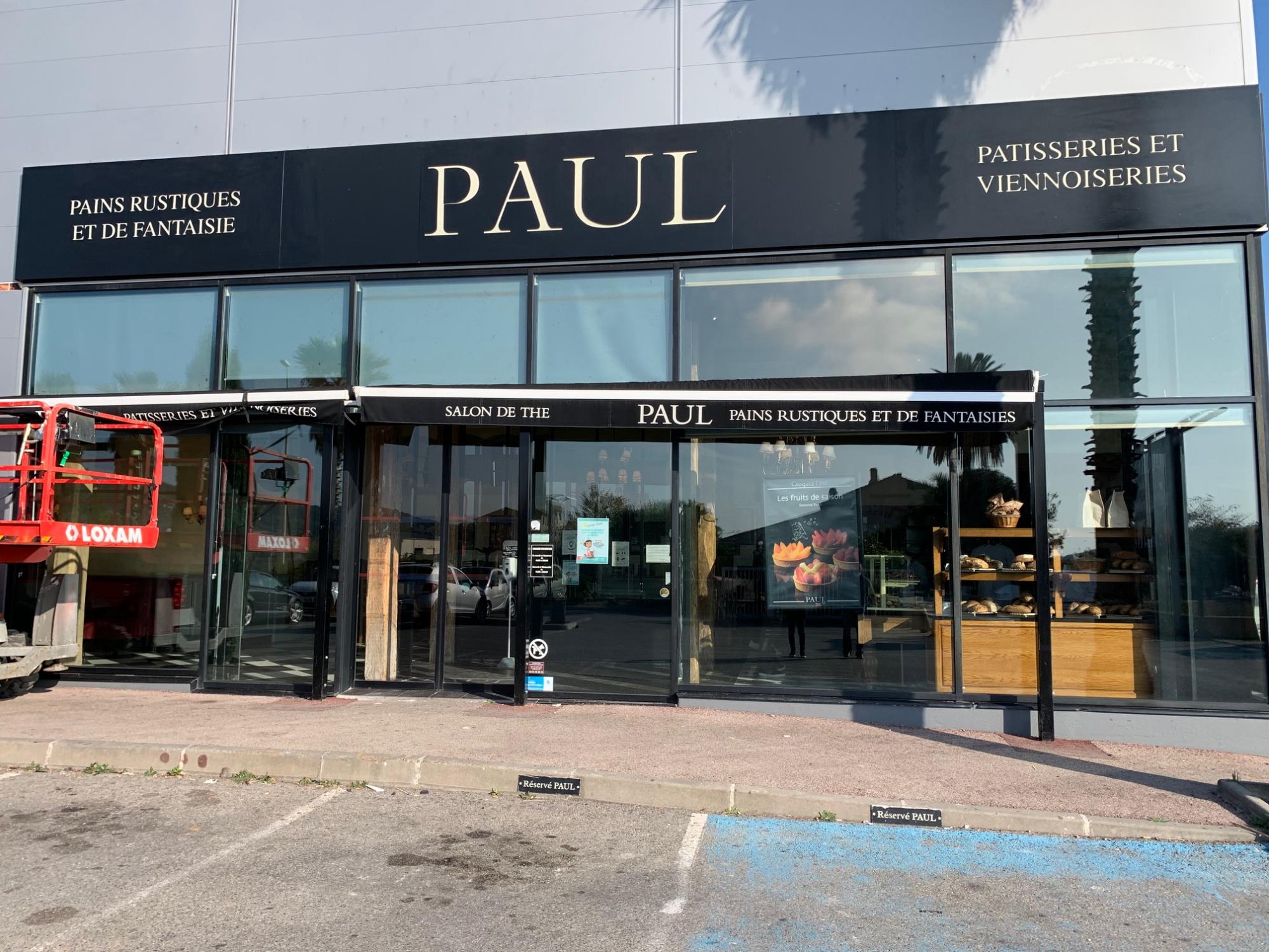 Sanary enseigne de boulangerie Paul en éclairage leds